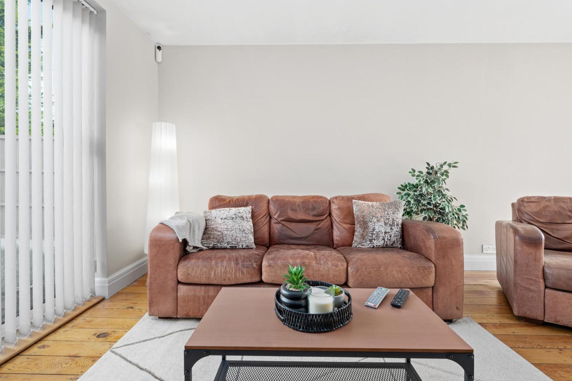 Fantastic, Modern 3 Bedroom House Manchester Exteriör bild